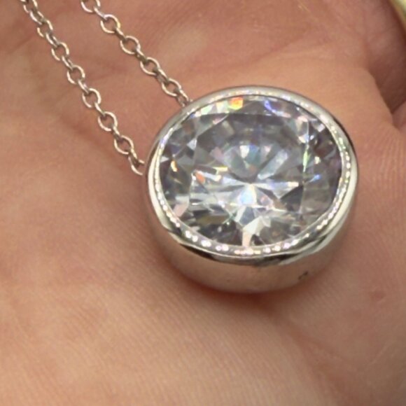 Women Sterling Silver Bezel Set Round Cut Cubic Zirconia Necklace 18" - Picture 10 of 12